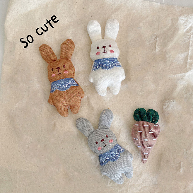 Rabbits love carrots Brooch-4Pcs